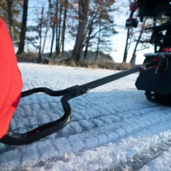 Accessories Eskimo EZ-Stow Pivoting Tow Hitch