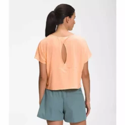 North Face Women's Wander Crossback SS Tee Shirts & Tops