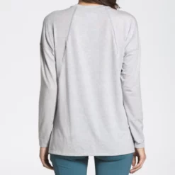 The North Face Women's Workout Long-Sleeve Shirt Shirts & Tops