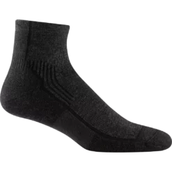 Darn Tough Men's Hiker Quarter Midweight Hiking Sock (1959)