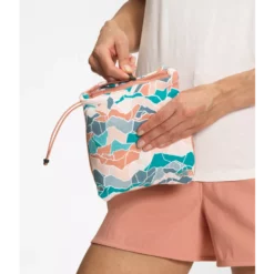 The North Face Women's Printed Class V Pullover 7 The North Face Women's Printed Class V Pullover